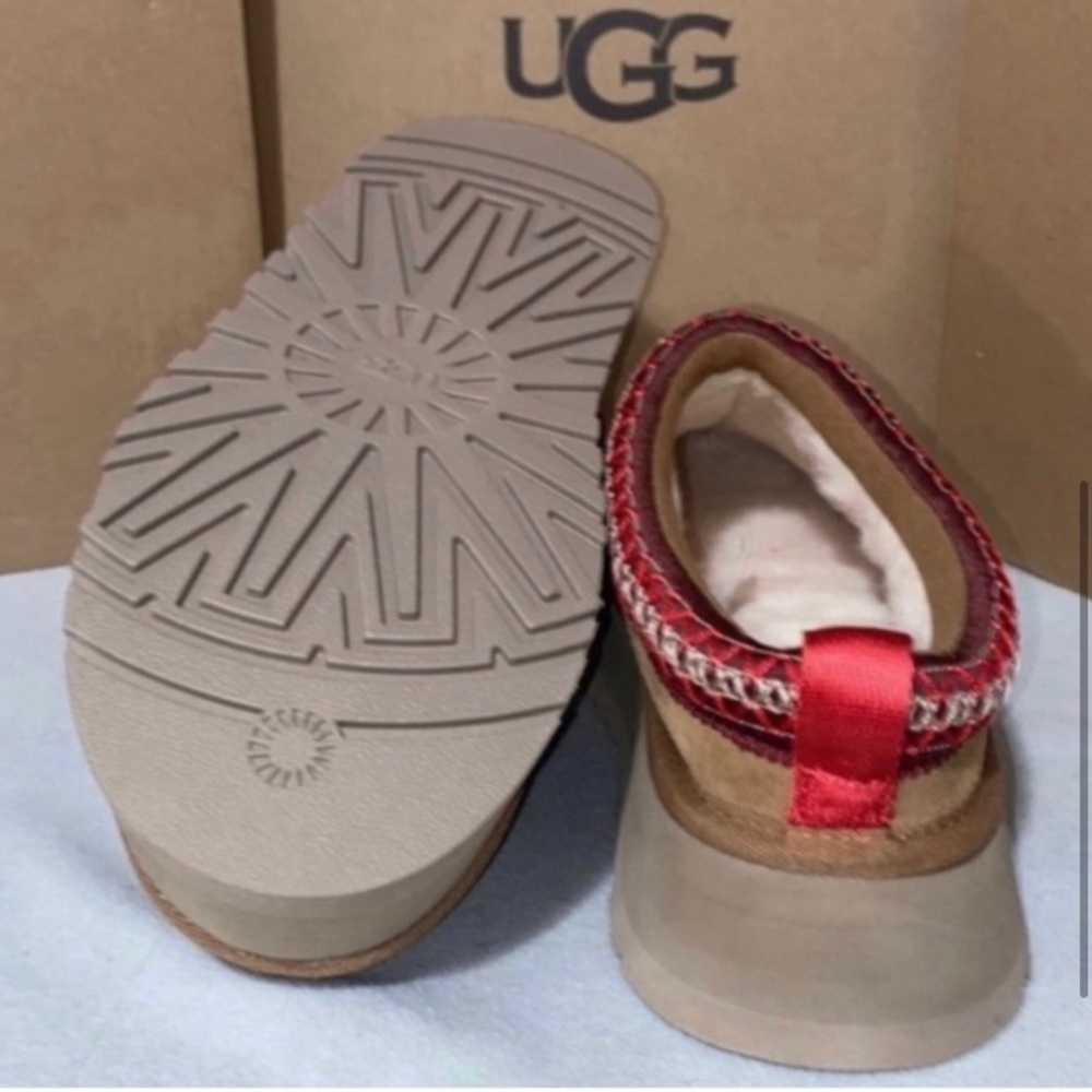UGG TAZZ - Picture 4 of 6